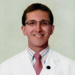 El Dr. Mauricio Miranda, cirujano oftalmólogo, responde las preguntas frecuentes que puedes necesitar y conocer antes de una cirugía de cataratas.